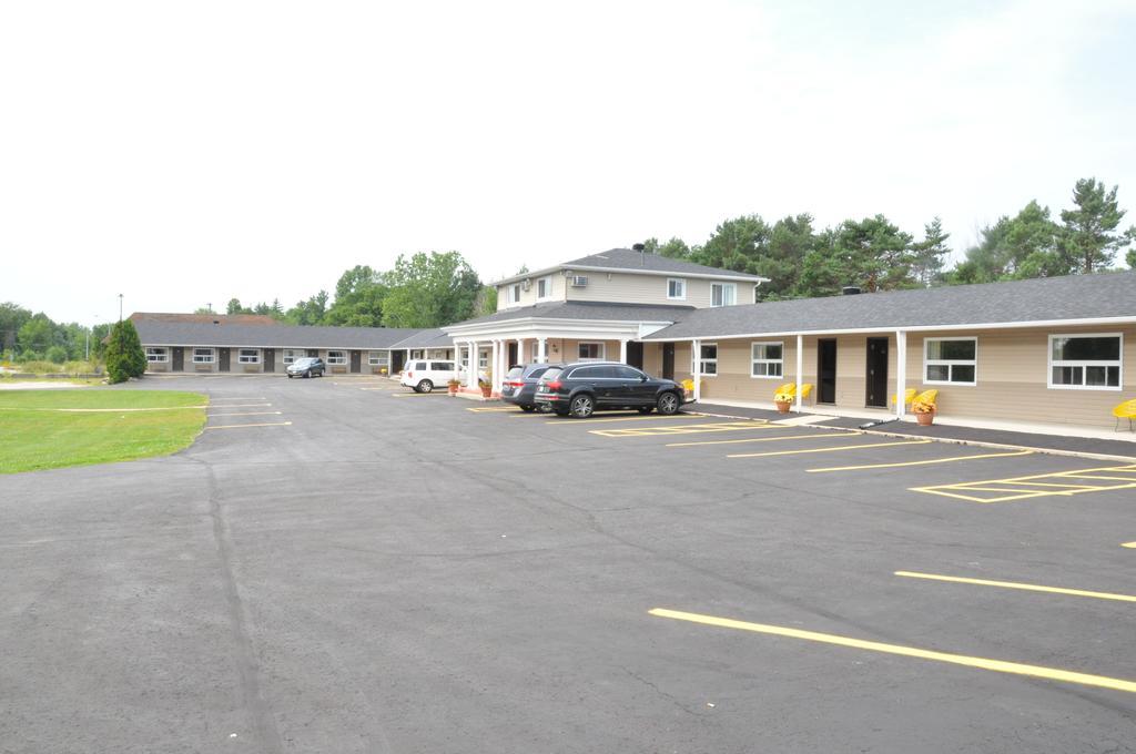Colonial House Motor Inn Perth Exterior foto